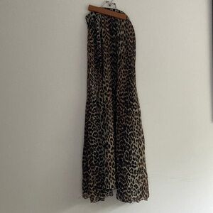 Ganni full length leopard print pleated maxi skirt 🐾